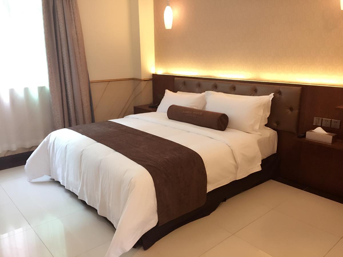James Joyce Coffetel Hotel Guangzhou Shi Jing City Square Branch المظهر الخارجي الصورة