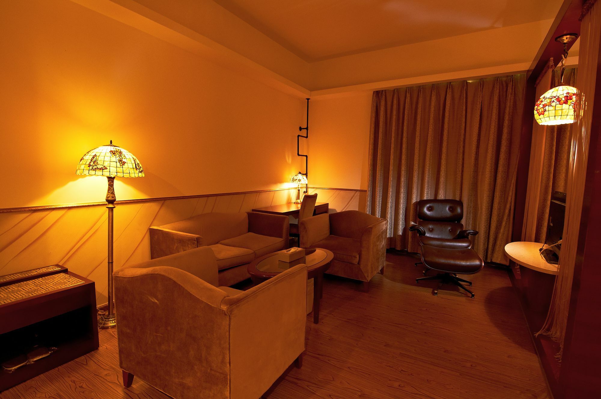 James Joyce Coffetel Hotel Guangzhou Shi Jing City Square Branch المظهر الخارجي الصورة