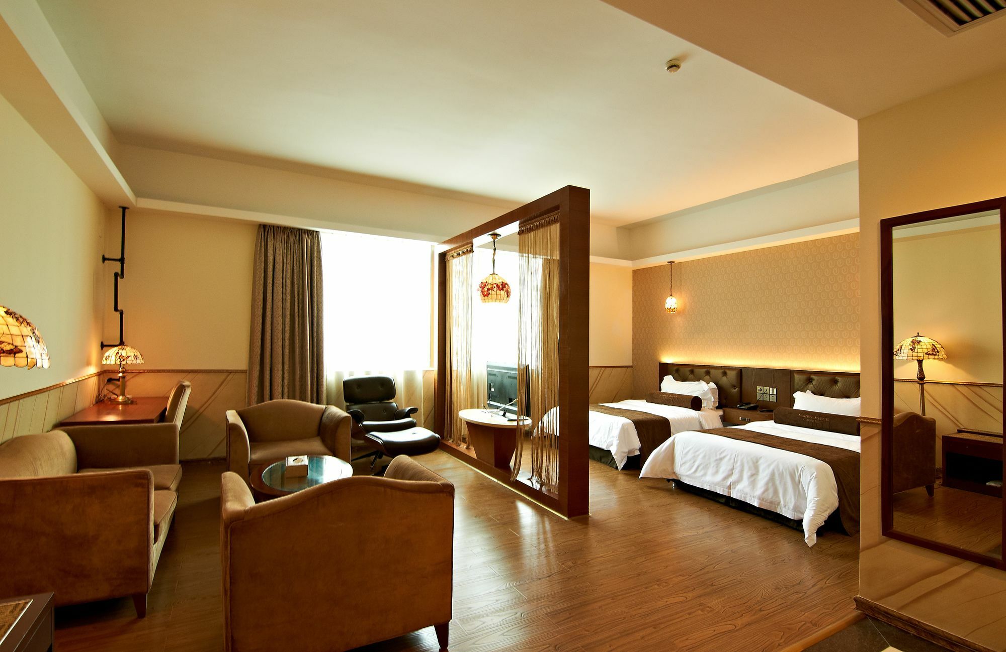 James Joyce Coffetel Hotel Guangzhou Shi Jing City Square Branch المظهر الخارجي الصورة