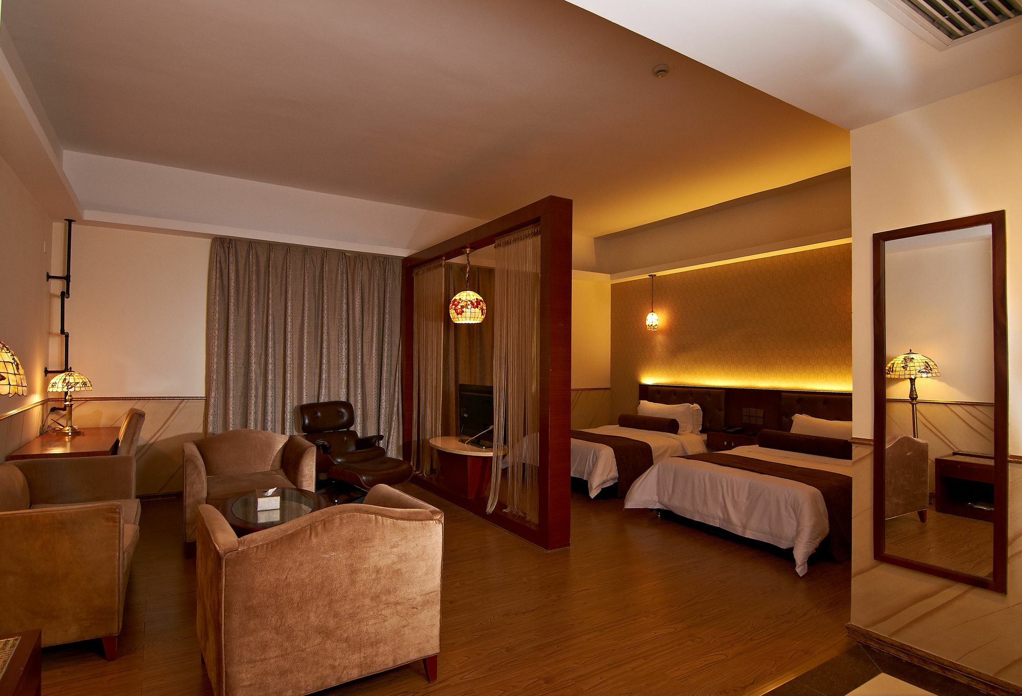 James Joyce Coffetel Hotel Guangzhou Shi Jing City Square Branch المظهر الخارجي الصورة